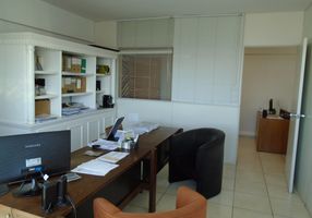 Prédio Comercial à venda, 950m²