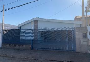 Casa com 4 Quartos à venda, 350m²
