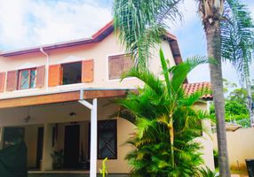 Casa de Condomínio com 3 Quartos à venda, 120m²