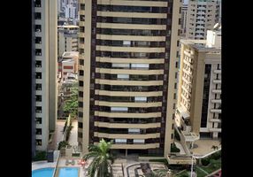 Apartamento com 4 Quartos à venda, 147m²