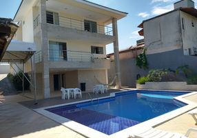 Sobrado com 5 Quartos para venda ou aluguel, 510m²