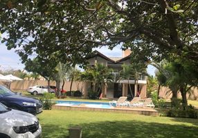 Casa com 4 Quartos à venda, 395m²