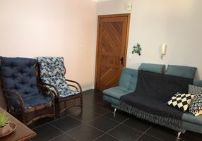 Apartamento com 2 Quartos para alugar, 60m²