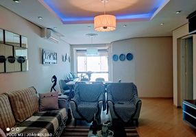 Apartamento com 3 Quartos à venda, 97m²