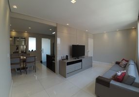 Apartamento com 3 Quartos para alugar, 99m²
