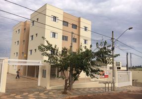 Apartamento com 2 Quartos para alugar, 53m²