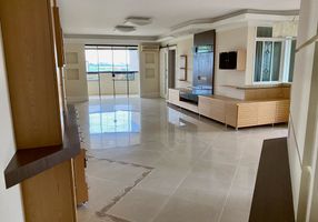 Apartamento com 3 Quartos à venda, 193m²