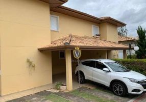 Casa de Condomínio com 3 Quartos para alugar, 140m²