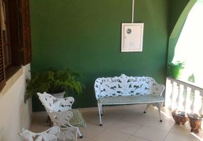 Casa com 3 Quartos à venda, 120m²