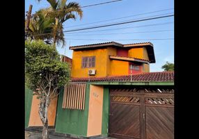 Sobrado com 3 Quartos à venda, 160m²
