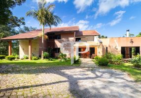 Fazenda/Sítio com 6 Quartos à venda, 600m²
