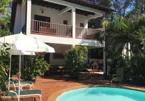 Casa com 4 Quartos à venda, 650m²