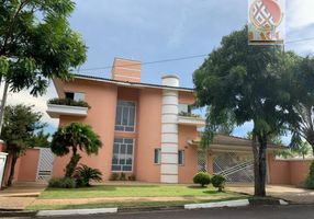 Casa de Condomínio com 6 Quartos à venda, 420m²
