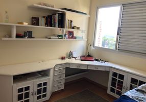 Apartamento com 4 Quartos à venda, 130m²