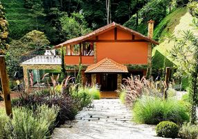 Casa com 6 Quartos à venda, 700m²