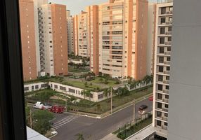 Apartamento com 1 Quarto para alugar, 42m²