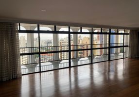 Apartamento com 4 Quartos para alugar, 240m²