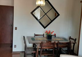 Apartamento com 3 Quartos para alugar, 65m²