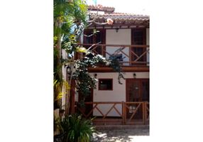 Casa com 2 Quartos para alugar, 60m²