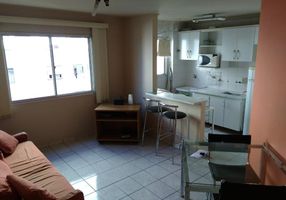 Apartamento com 2 Quartos para alugar, 55m²