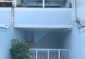 Casa com 2 Quartos à venda, 98m²