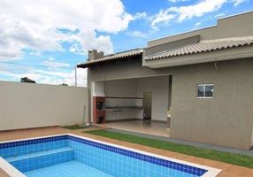 Casa de Condomínio com 2 Quartos à venda, 80m²