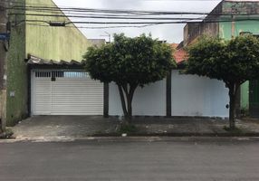 Casa com 2 Quartos à venda, 250m²