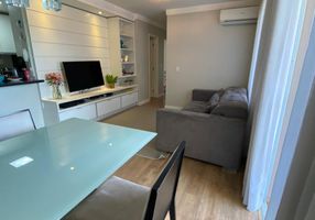 Apartamento com 3 Quartos à venda, 76m²