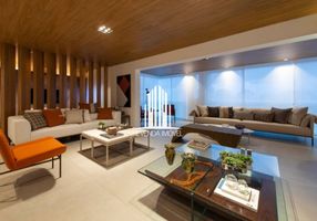 Apartamento com 4 Quartos à venda, 158m²
