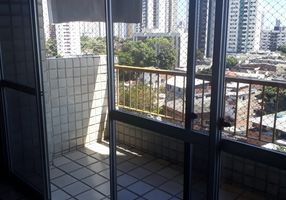 Apartamento com 4 Quartos à venda, 107m²
