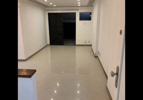 Apartamento com 3 Quartos para alugar, 100m²