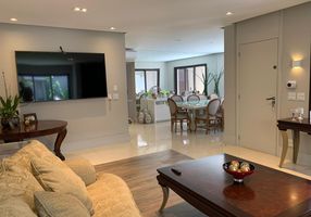 Casa com 3 Quartos à venda, 262m²