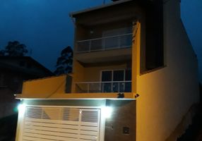 Sobrado com 3 Quartos à venda, 297m²