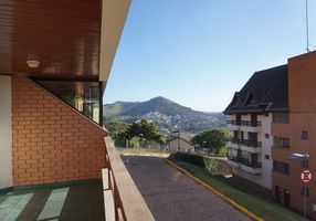 Apartamento com 3 Quartos à venda, 178m²