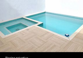 Casa de Condomínio com 2 Quartos à venda, 120m²