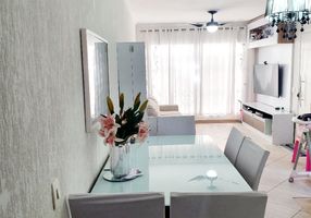 Sobrado com 5 Quartos à venda, 125m²