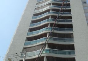 Apartamento com 3 Quartos à venda, 106m²