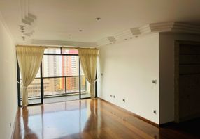 Apartamento com 3 Quartos à venda, 157m²