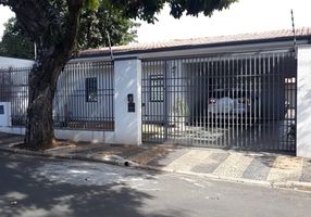 Imóvel Comercial com 4 Quartos à venda, 195m²