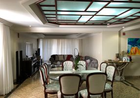 Cobertura com 4 Quartos à venda, 285m²