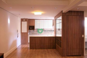 Apartamento com 1 Quarto para alugar, 70m²