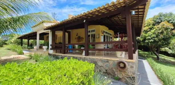 Casa de Condomínio com 3 Quartos para alugar, 350m² no Portão, Lauro de Freitas