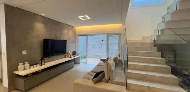 Casa de Condomínio com 5 Quartos à venda, 337m² no Jardins Valência, Goiânia