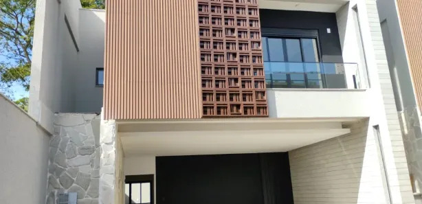 Sobrado com 3 Quartos para alugar, 160m² no Vila Rosa, Goiânia