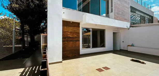 Casa com 4 Quartos à venda, 195m² no Asa Sul, Brasília
