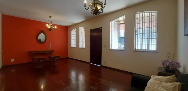 Imóvel Comercial com 5 Quartos para alugar, 360m² no Jaraguá, Belo Horizonte