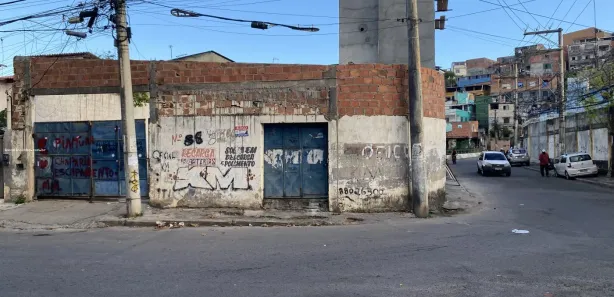 Ponto Comercial para alugar, 200m² no Boca do Rio, Salvador