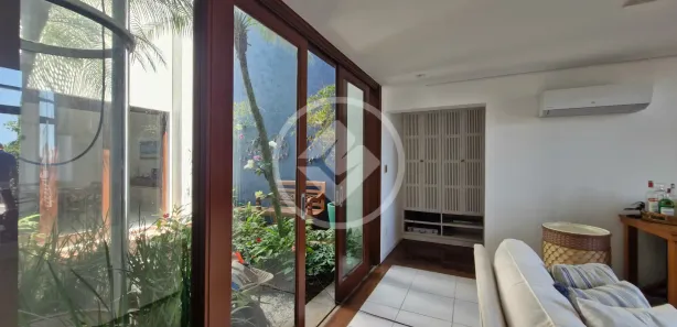 Casa de Condomínio com 5 Quartos à venda, 375m² no Balneário Praia do Pernambuco, Guarujá