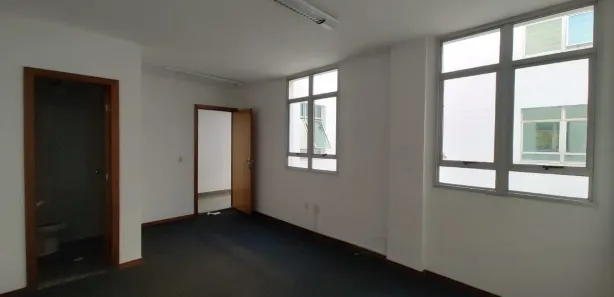 Sala Comercial à venda, 33m² no Santa Lúcia, Belo Horizonte