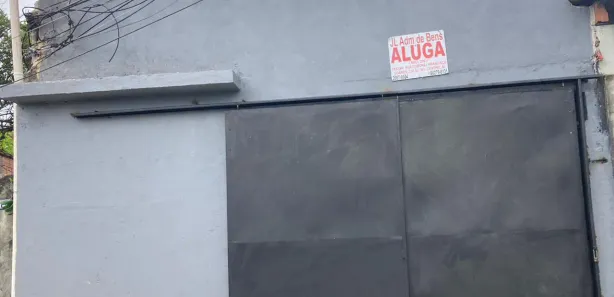 Galpão/Depósito/Armazém para alugar, 126m² no Marechal Hermes, Rio de Janeiro